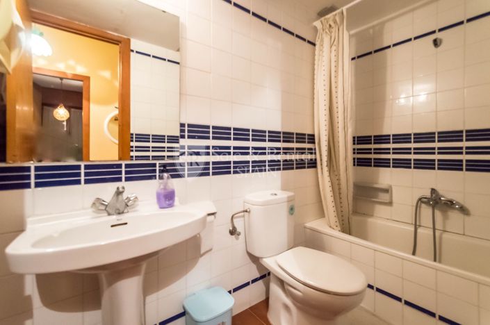 Image No.15-2 Bed Flat for sale