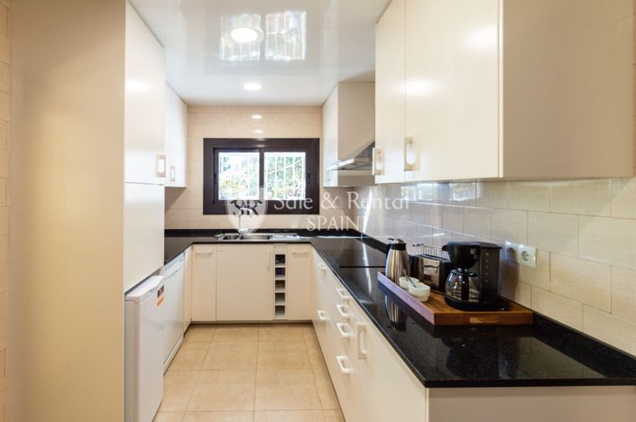 Image No.11-4 Bed Villa for sale