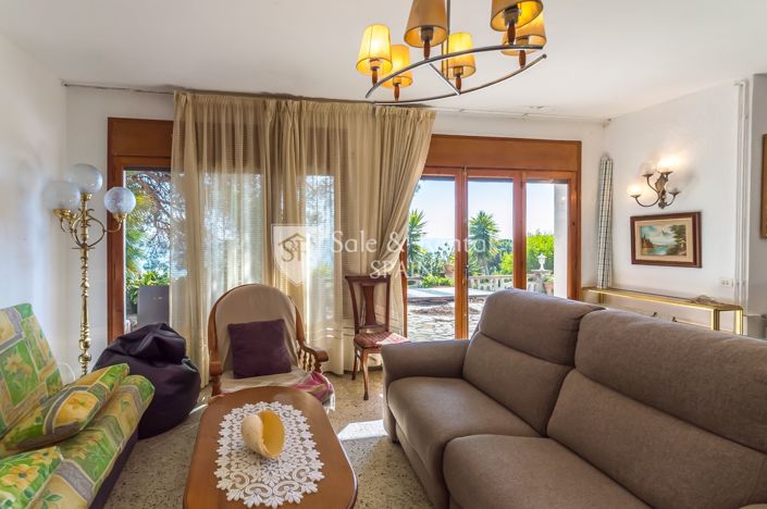 Image No.6-4 Bed Villa for sale