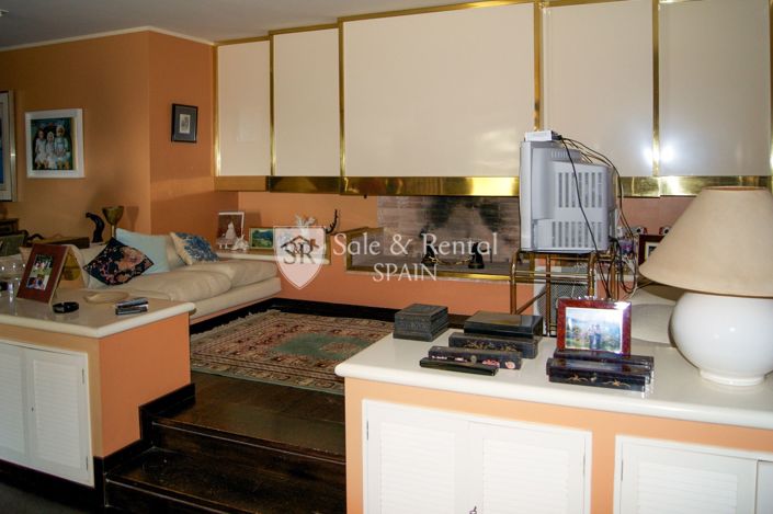 Image No.10-6 Bed Villa for sale