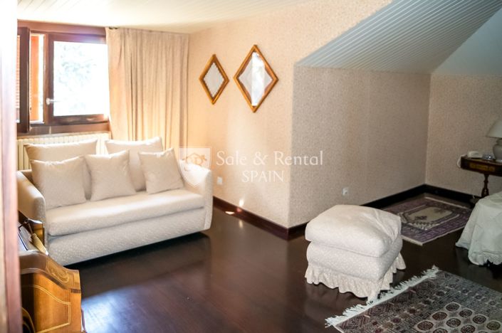 Image No.14-6 Bed Villa for sale