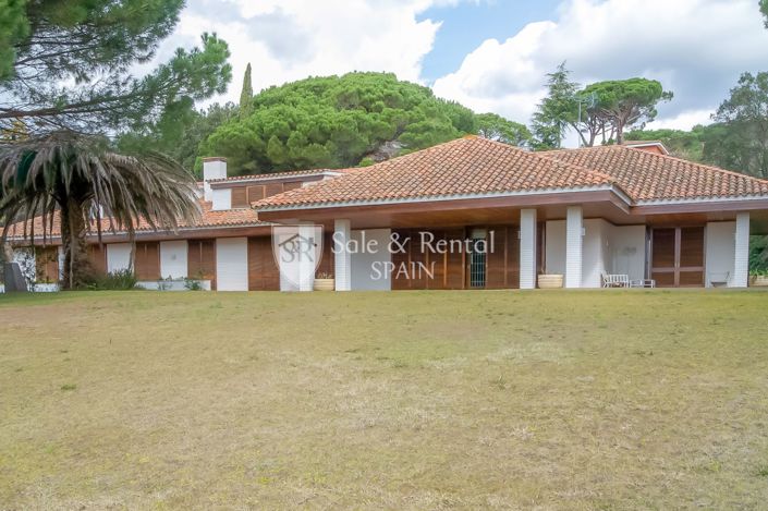 Image No.26-6 Bed Villa for sale