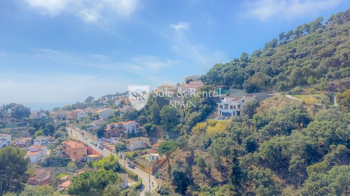 Image No.3-6 Bed Villa for sale