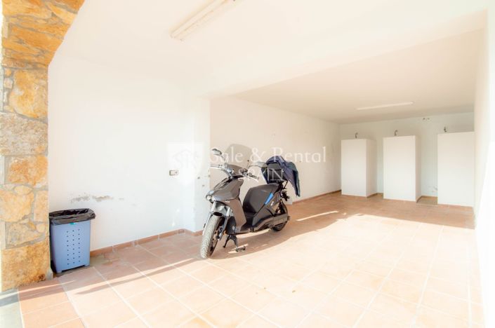 Image No.42-7 Bed Villa for sale