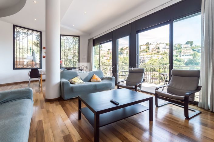 Image No.22-5 Bed Villa for sale