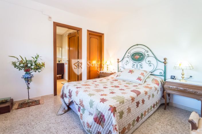 Image No.15-4 Bed Villa for sale