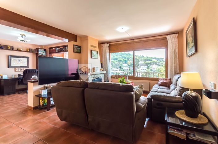 Image No.10-4 Bed Villa for sale