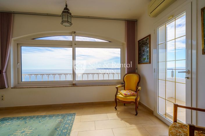 Image No.28-5 Bed Villa for sale