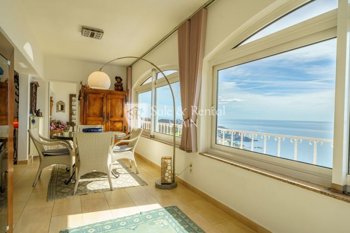 Image No.37-5 Bed Villa for sale