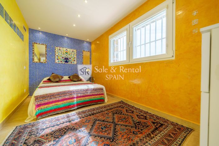 Image No.46-5 Bed Villa for sale