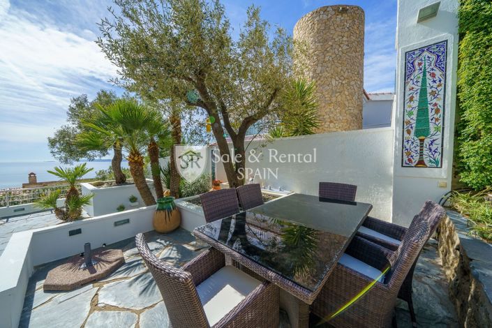 Image No.59-5 Bed Villa for sale