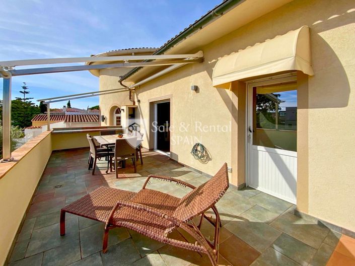 Image No.108-5 Bed Villa for sale