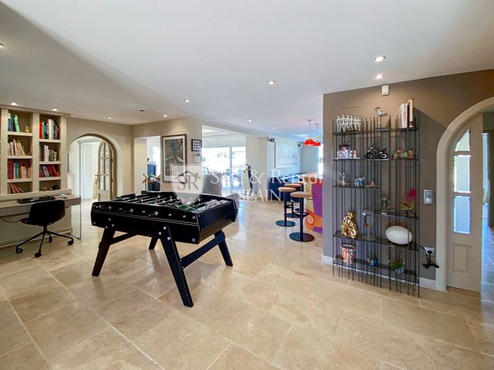 Image No.125-5 Bed Villa for sale