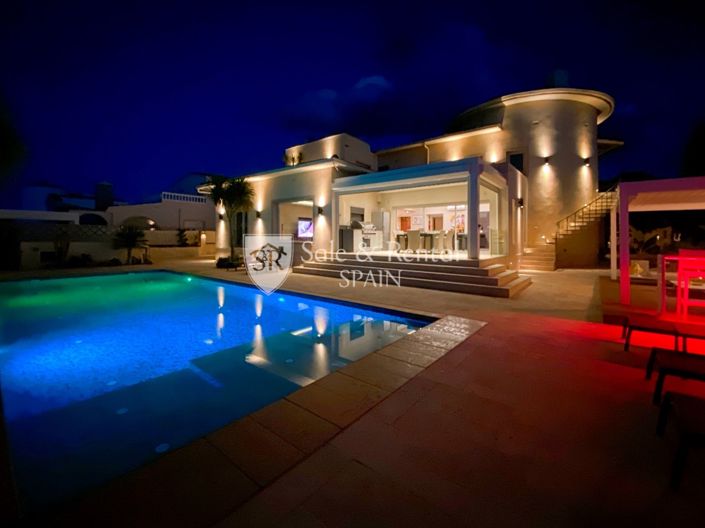 Image No.138-5 Bed Villa for sale