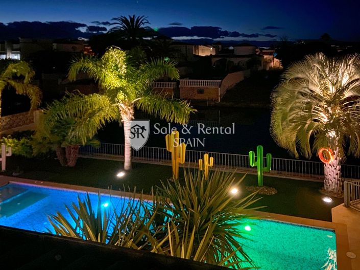 Image No.149-5 Bed Villa for sale