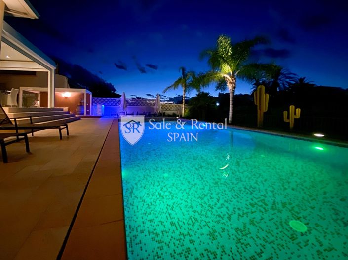 Image No.165-5 Bed Villa for sale