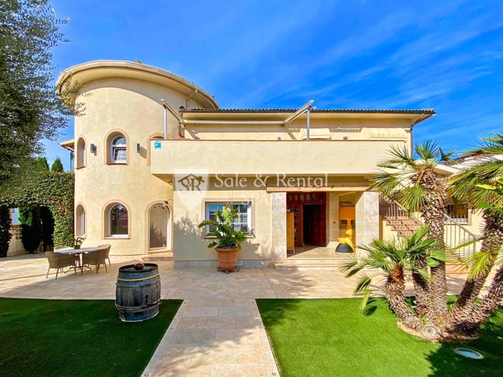 Image No.81-5 Bed Villa for sale