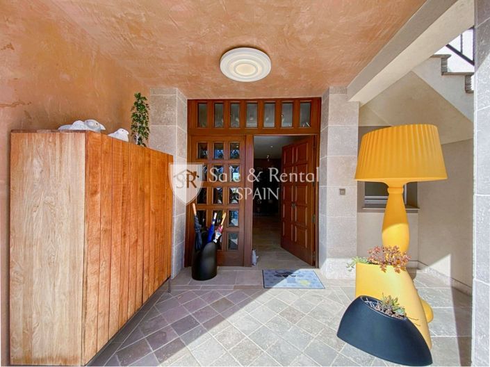 Image No.89-5 Bed Villa for sale