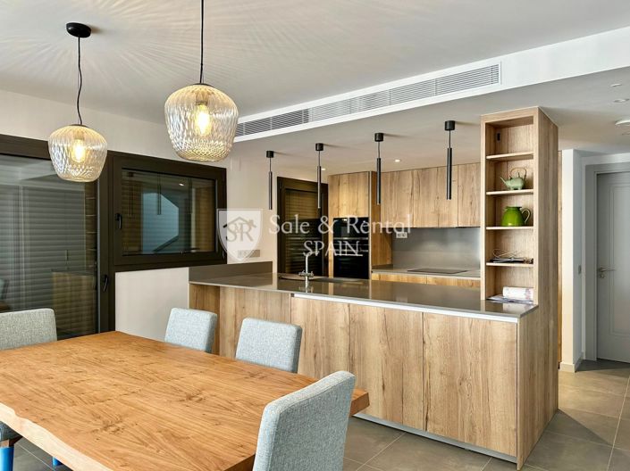 Image No.4-4 Bed Villa for sale