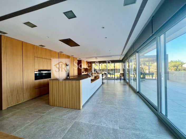 Image No.12-6 Bed Villa for sale