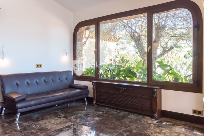 Image No.12-4 Bed Villa for sale