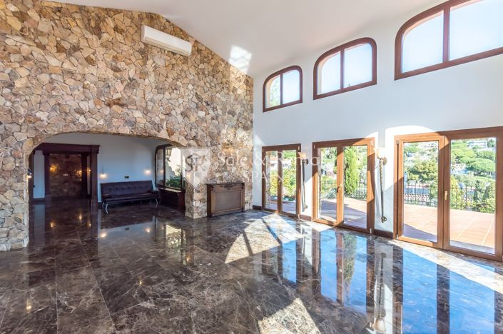 Image No.20-4 Bed Villa for sale