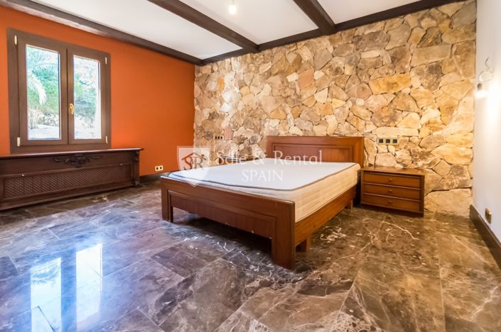 Image No.35-4 Bed Villa for sale