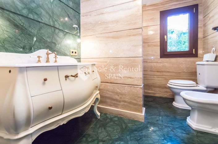 Image No.40-4 Bed Villa for sale