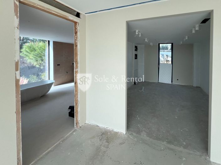 Image No.21-6 Bed Villa for sale