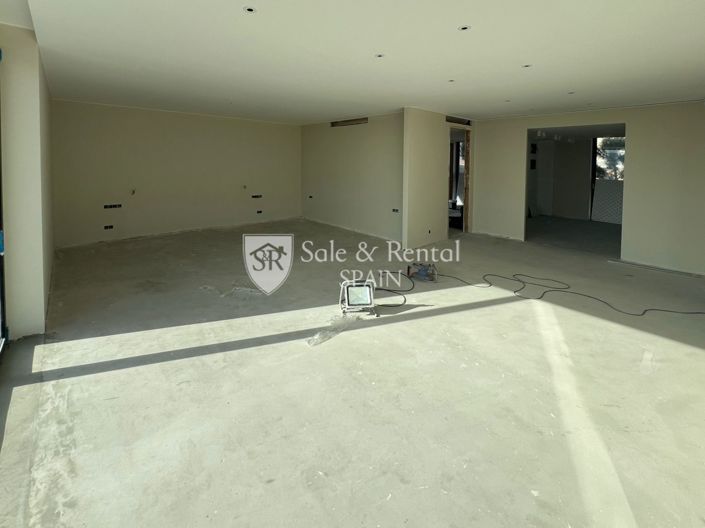 Image No.22-6 Bed Villa for sale