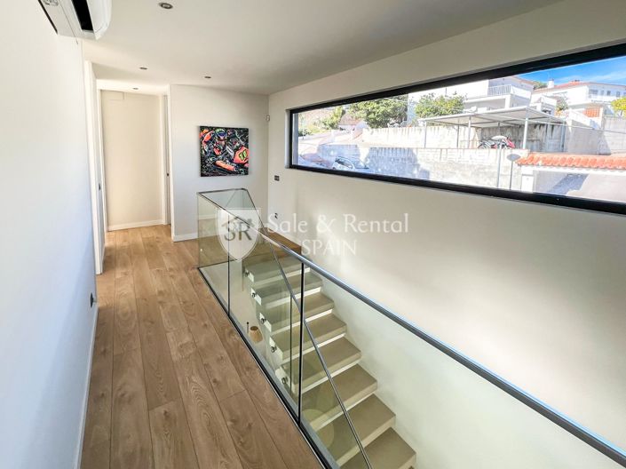 Image No.11-5 Bed Villa for sale