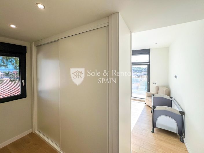 Image No.18-5 Bed Villa for sale