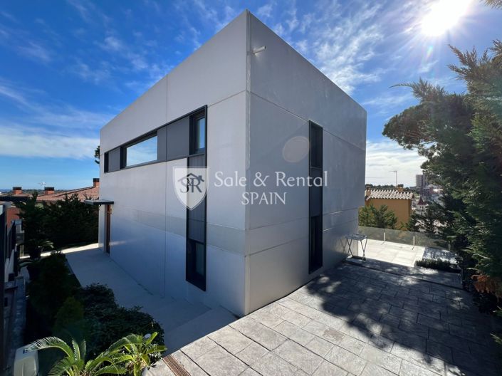 Image No.27-5 Bed Villa for sale