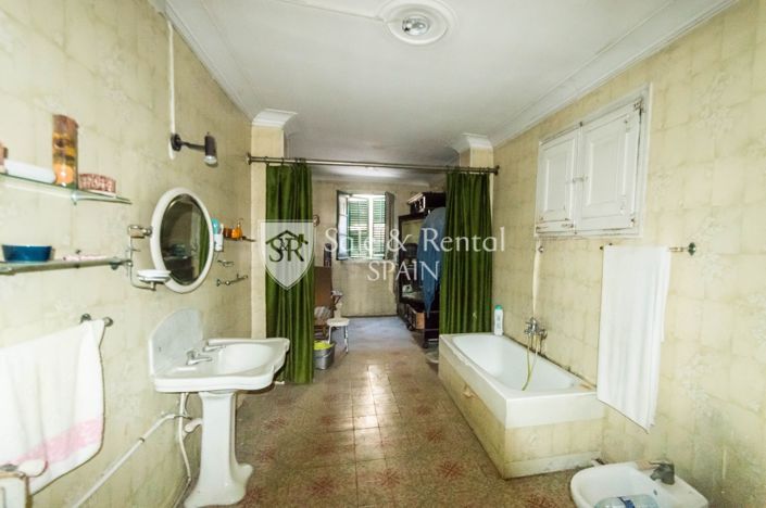 Image No.10-4 Bed Villa for sale