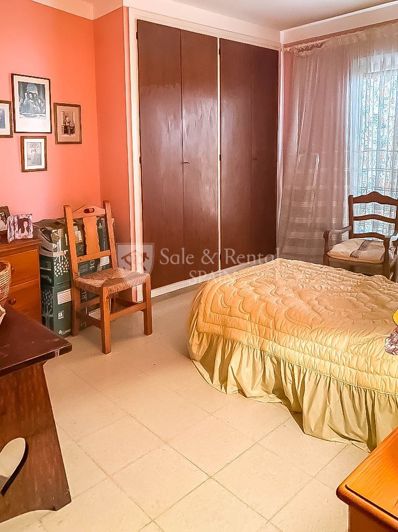 Image No.13-3 Bed Property for sale