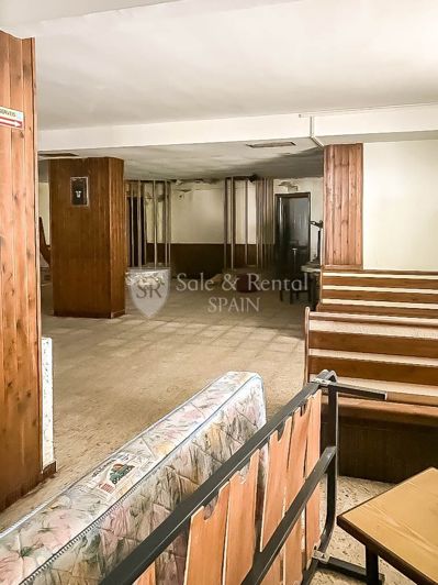 Image No.17-3 Bed Property for sale