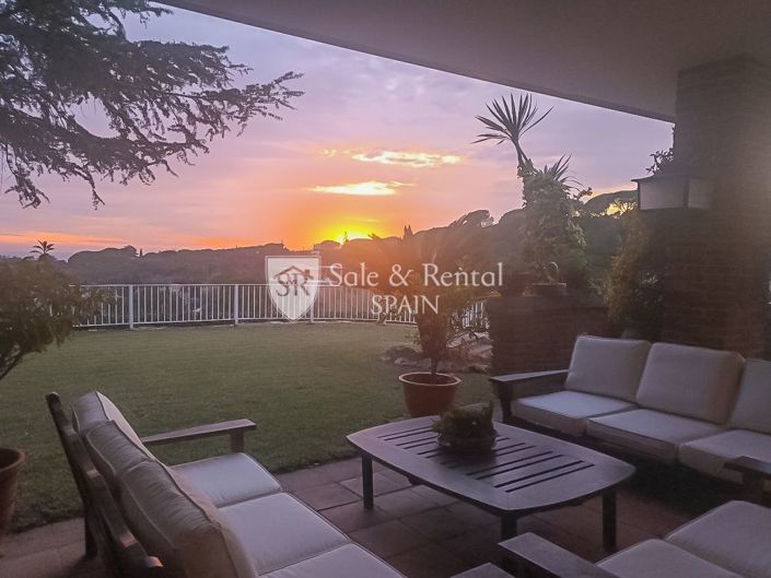 Image No.107-4 Bed Villa for sale