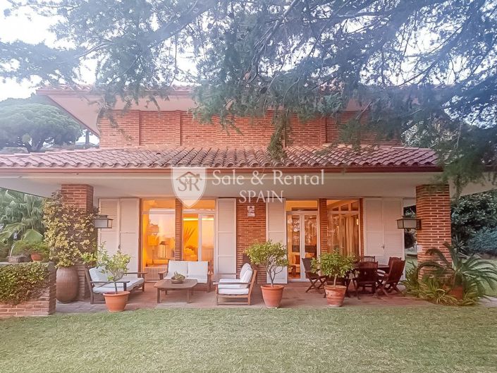 Image No.109-4 Bed Villa for sale