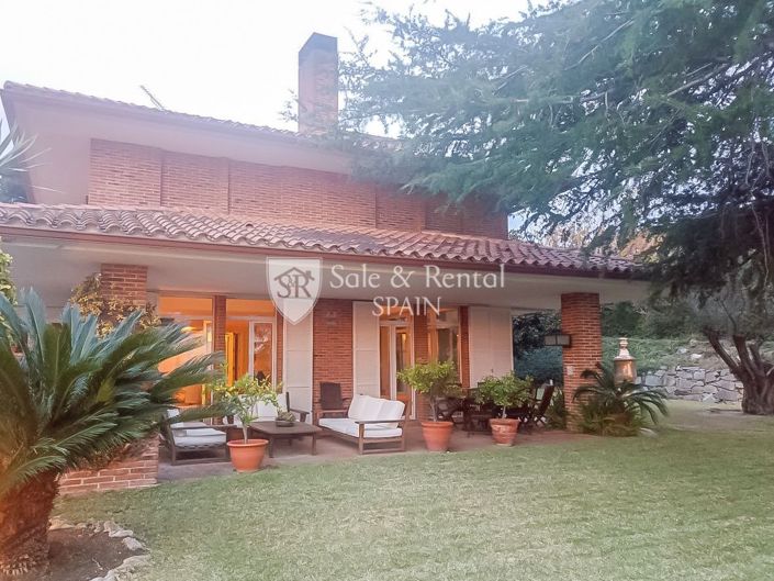 Image No.110-4 Bed Villa for sale