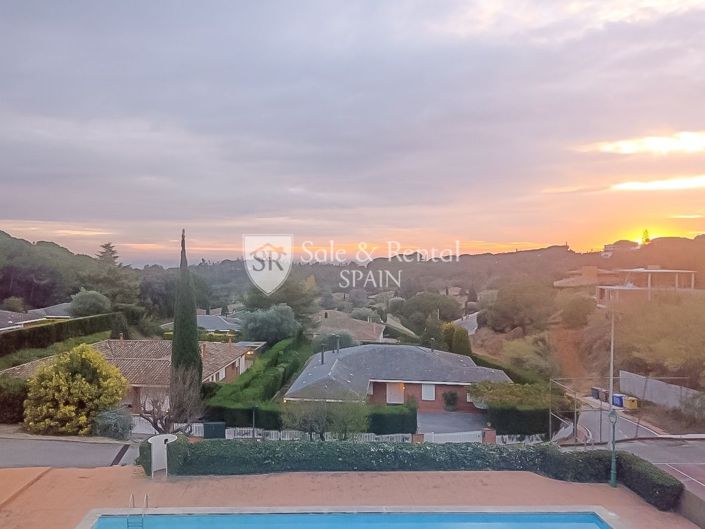 Image No.111-4 Bed Villa for sale