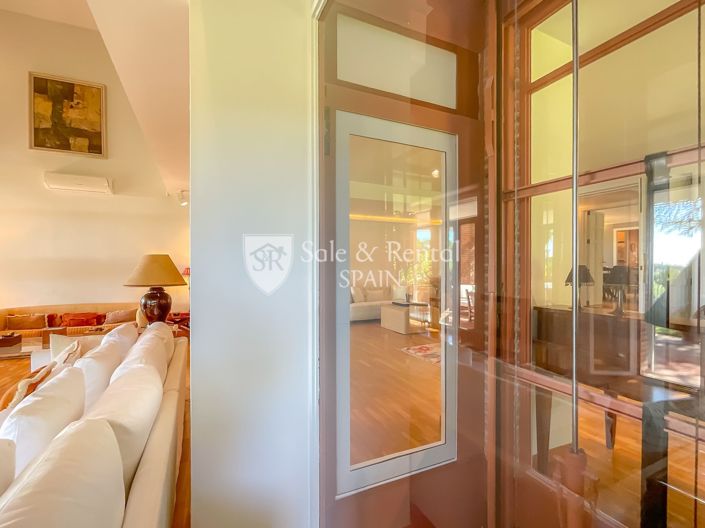 Image No.17-4 Bed Villa for sale