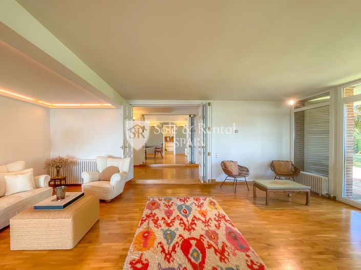 Image No.23-4 Bed Villa for sale