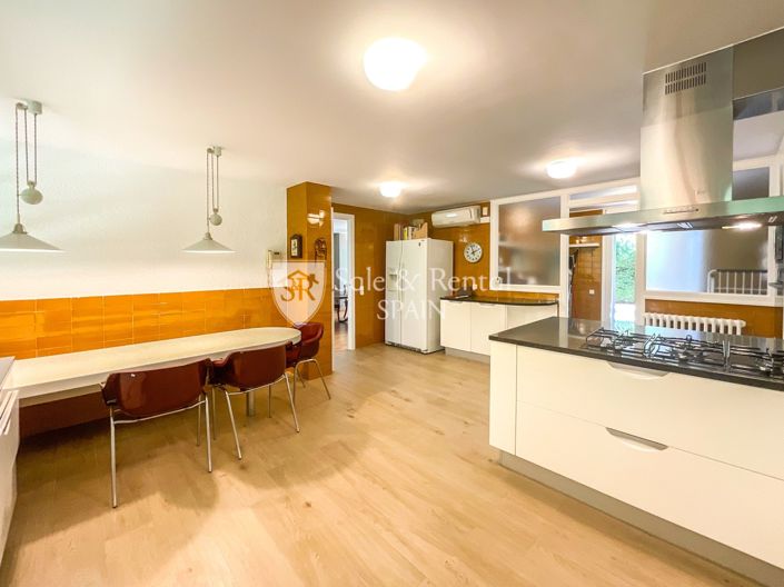 Image No.38-4 Bed Villa for sale