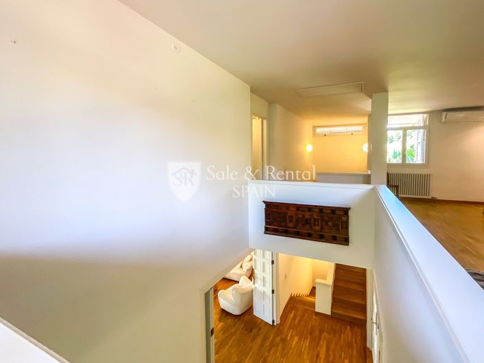 Image No.68-4 Bed Villa for sale