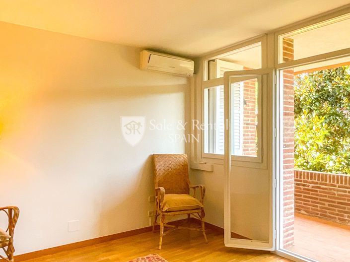 Image No.74-4 Bed Villa for sale