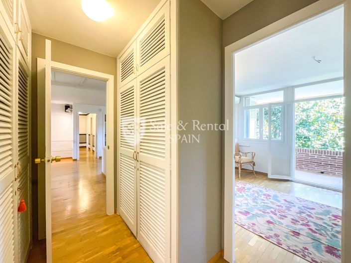 Image No.76-4 Bed Villa for sale