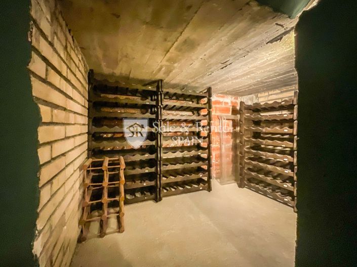 Image No.87-4 Bed Villa for sale