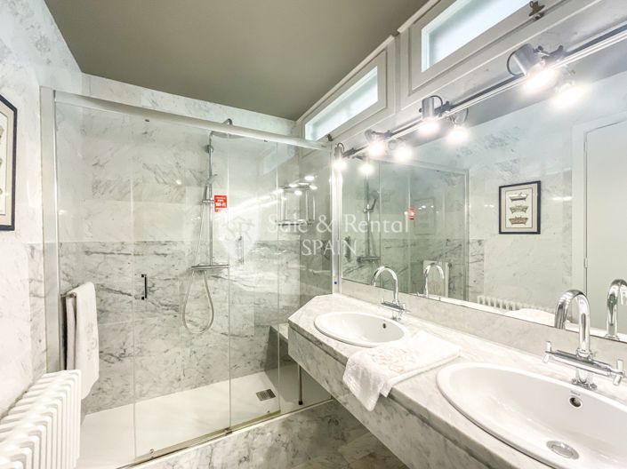 Image No.91-4 Bed Villa for sale