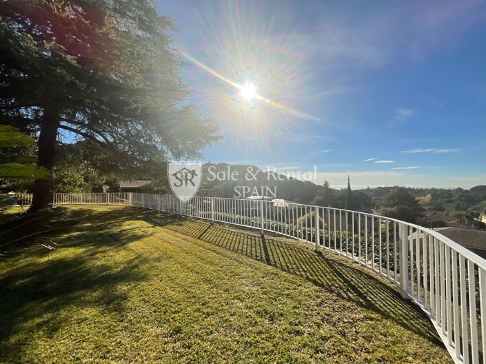 Image No.94-4 Bed Villa for sale