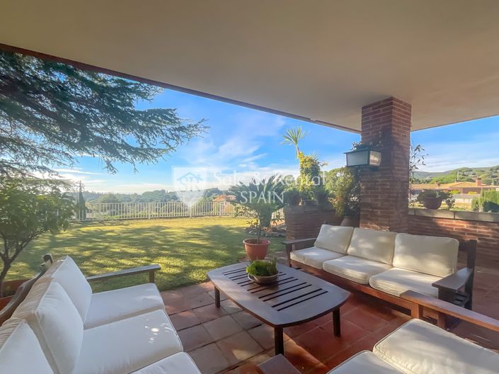 Image No.99-4 Bed Villa for sale